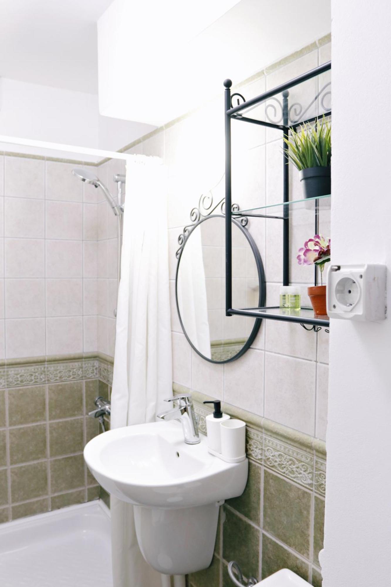 City Base I 2 Bedroom Apt Victoriei Bucureşti Ngoại thất bức ảnh