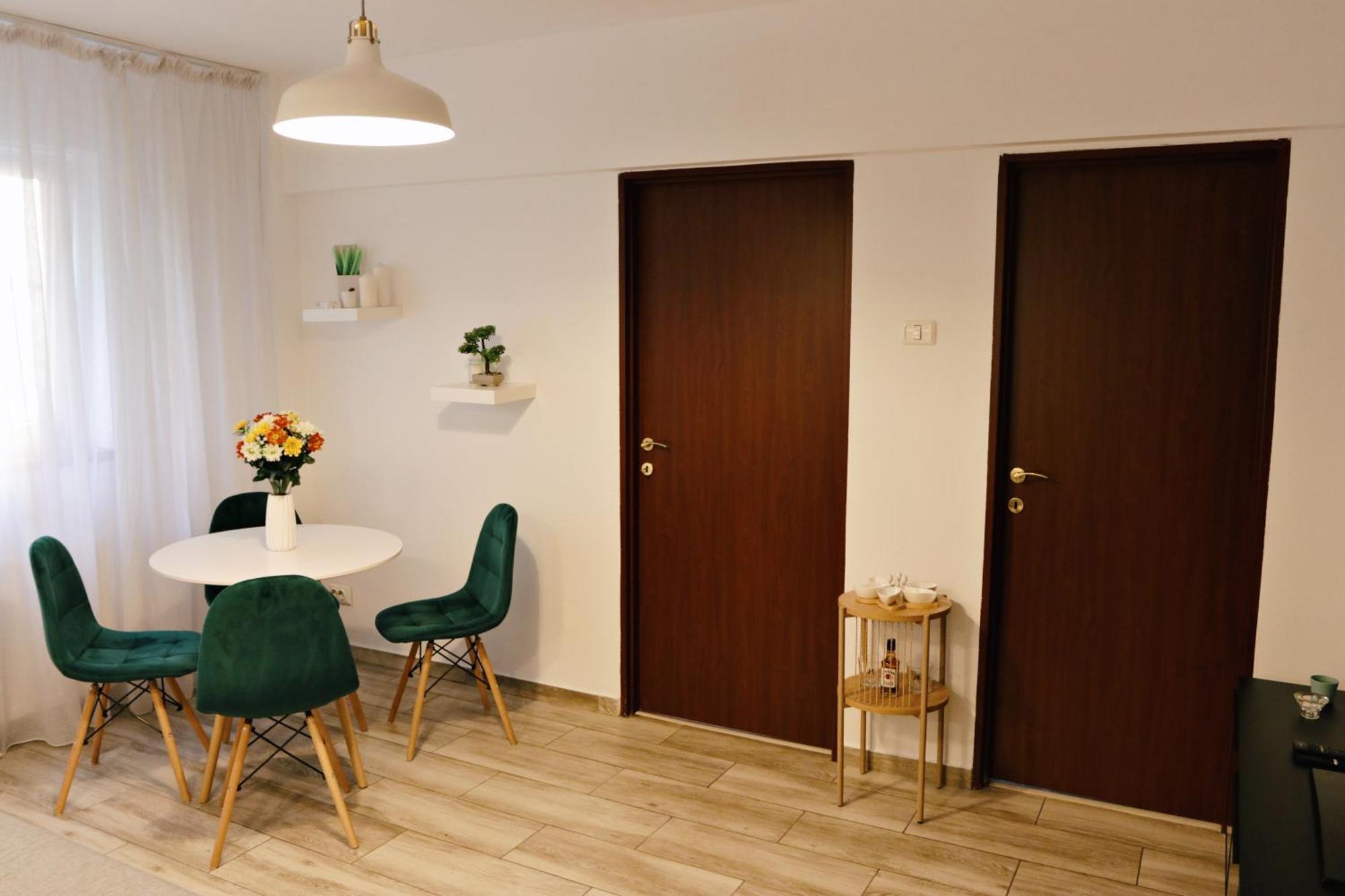 City Base I 2 Bedroom Apt Victoriei Bucureşti Ngoại thất bức ảnh